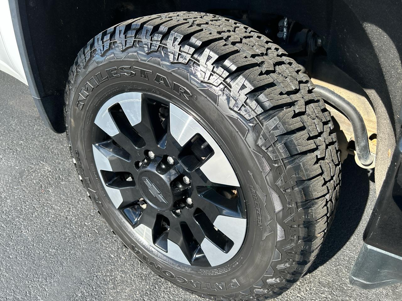 Chevrolet Silverado 2500HD 4WD Crew Cab 159" Custom 2020