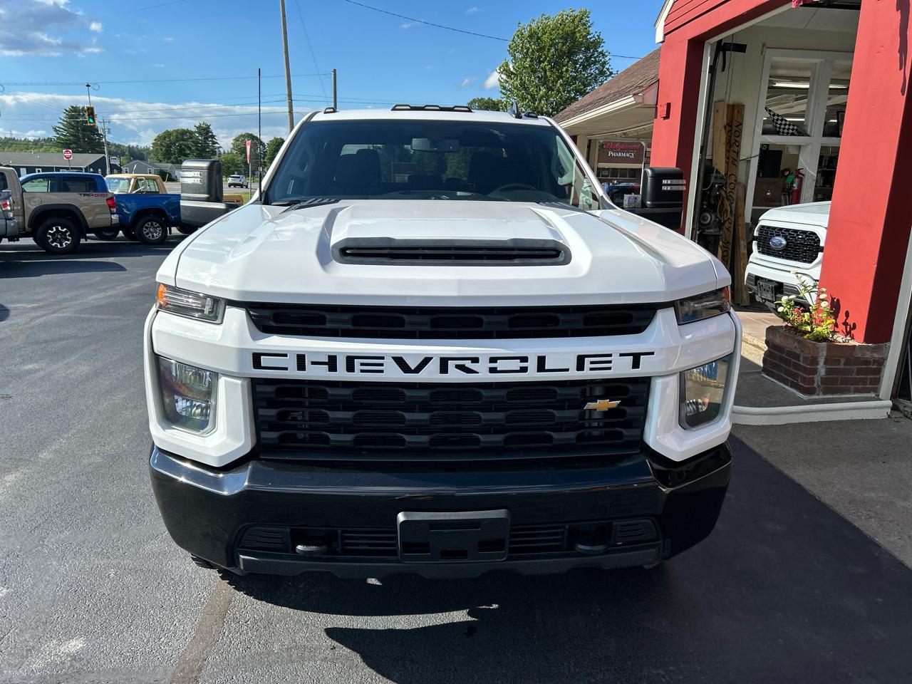 Chevrolet Silverado 2500HD 4WD Crew Cab 159" Custom 2020