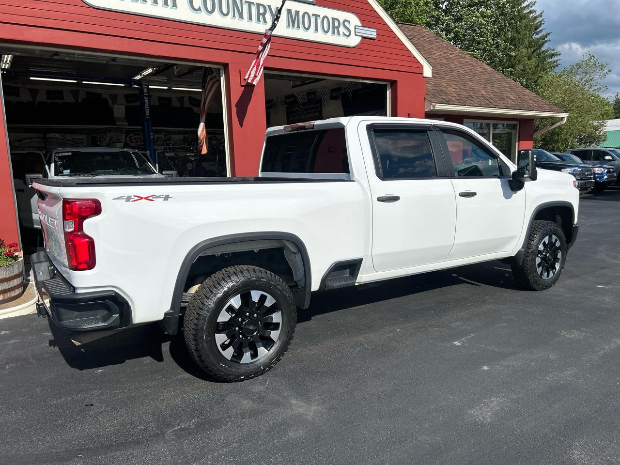 Chevrolet Silverado 2500HD 4WD Crew Cab 159" Custom 2020