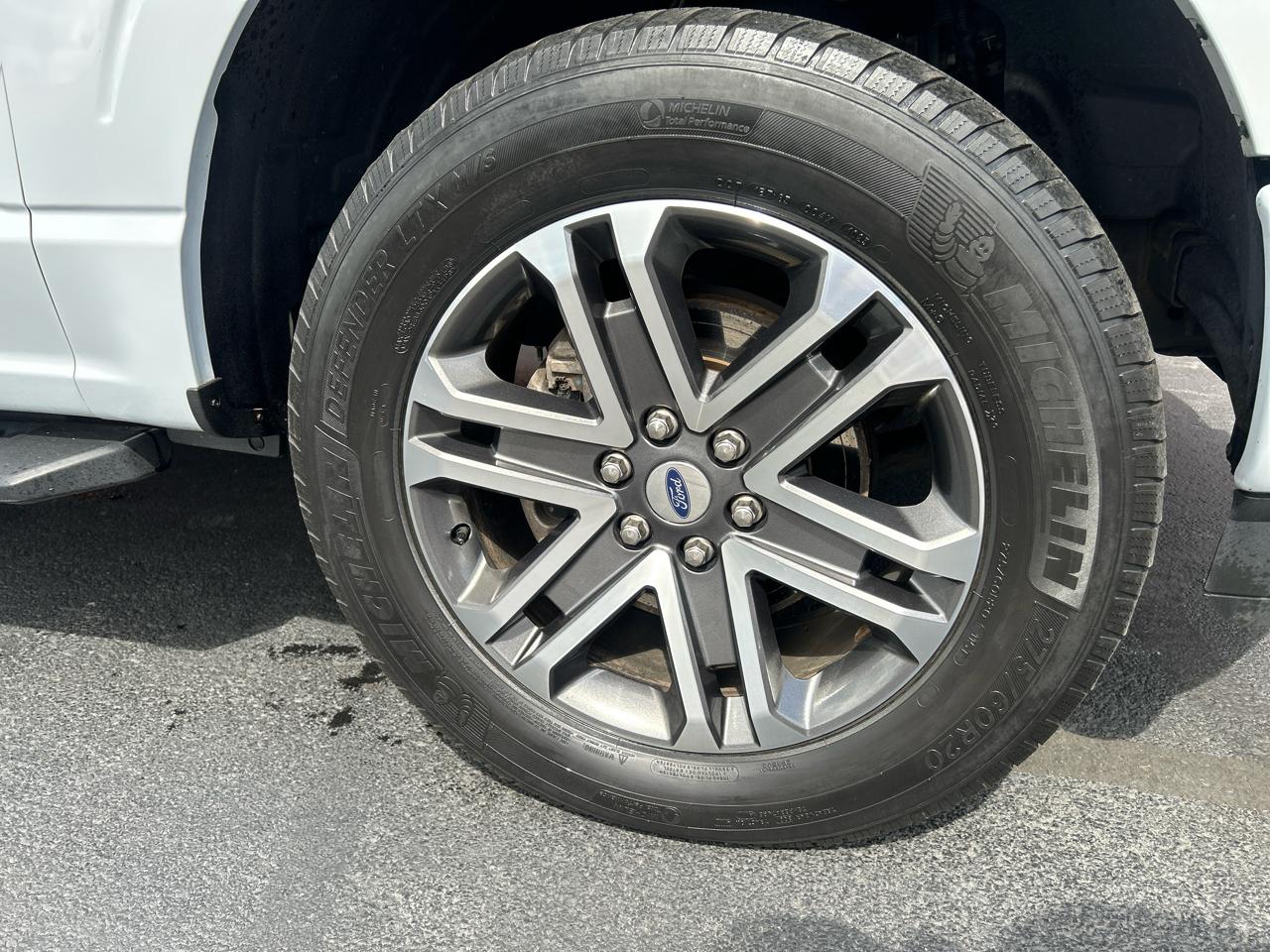 Ford F-150 4WD SuperCrew 145" STX 2021