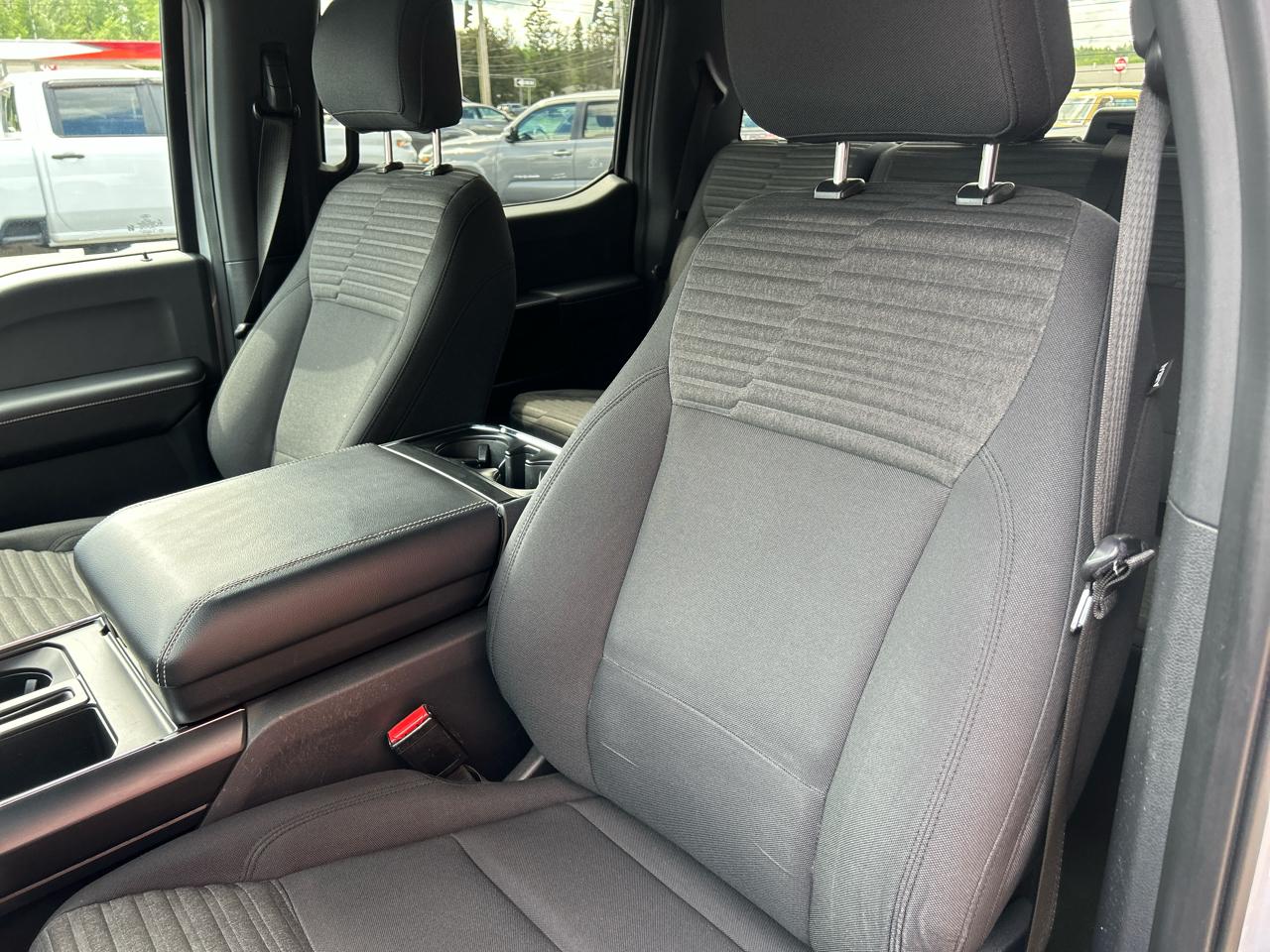 Ford F-150 4WD SuperCrew 145" STX 2021