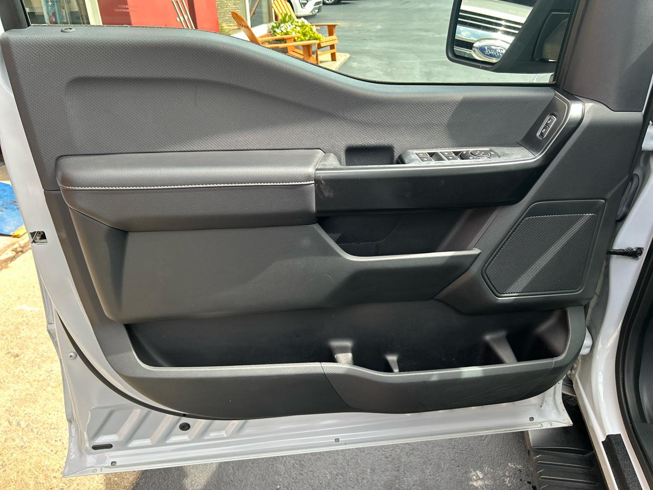 Ford F-150 4WD SuperCrew 145" STX 2021