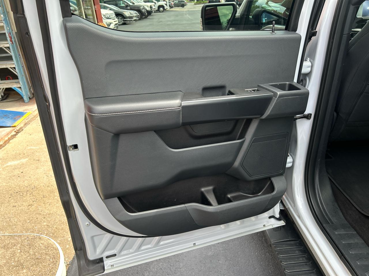Ford F-150 4WD SuperCrew 145" STX 2021