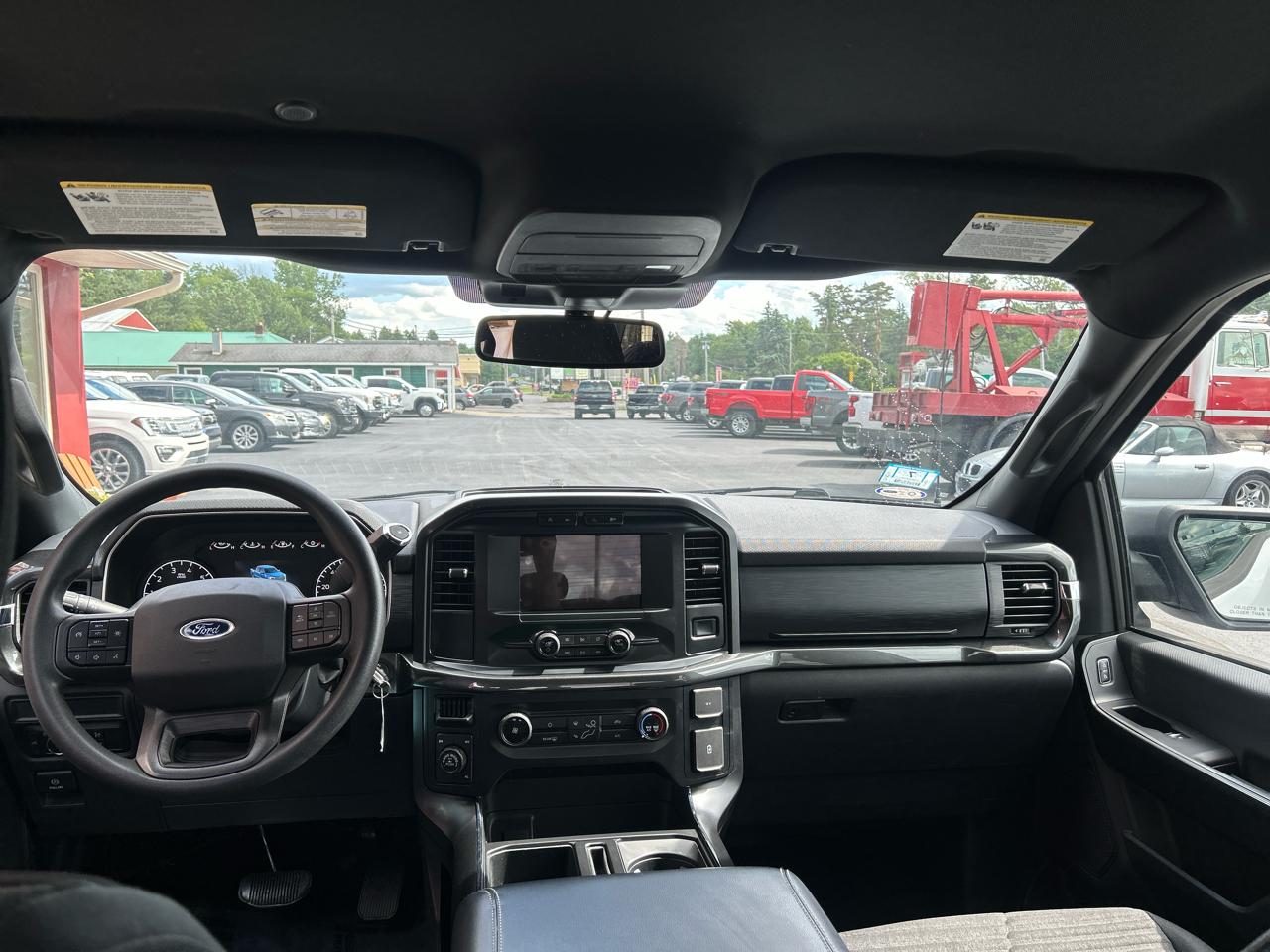Ford F-150 4WD SuperCrew 145" STX 2021