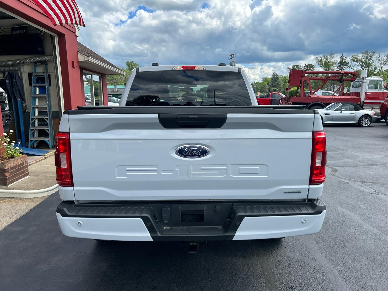 Ford F-150 4WD SuperCrew 145" STX 2021