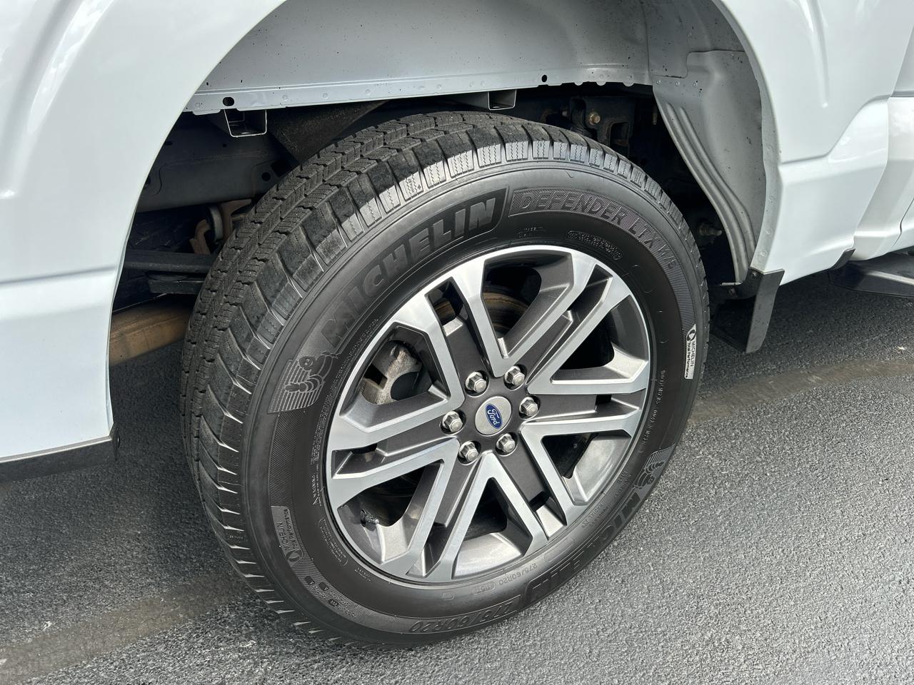 Ford F-150 4WD SuperCrew 145" STX 2021
