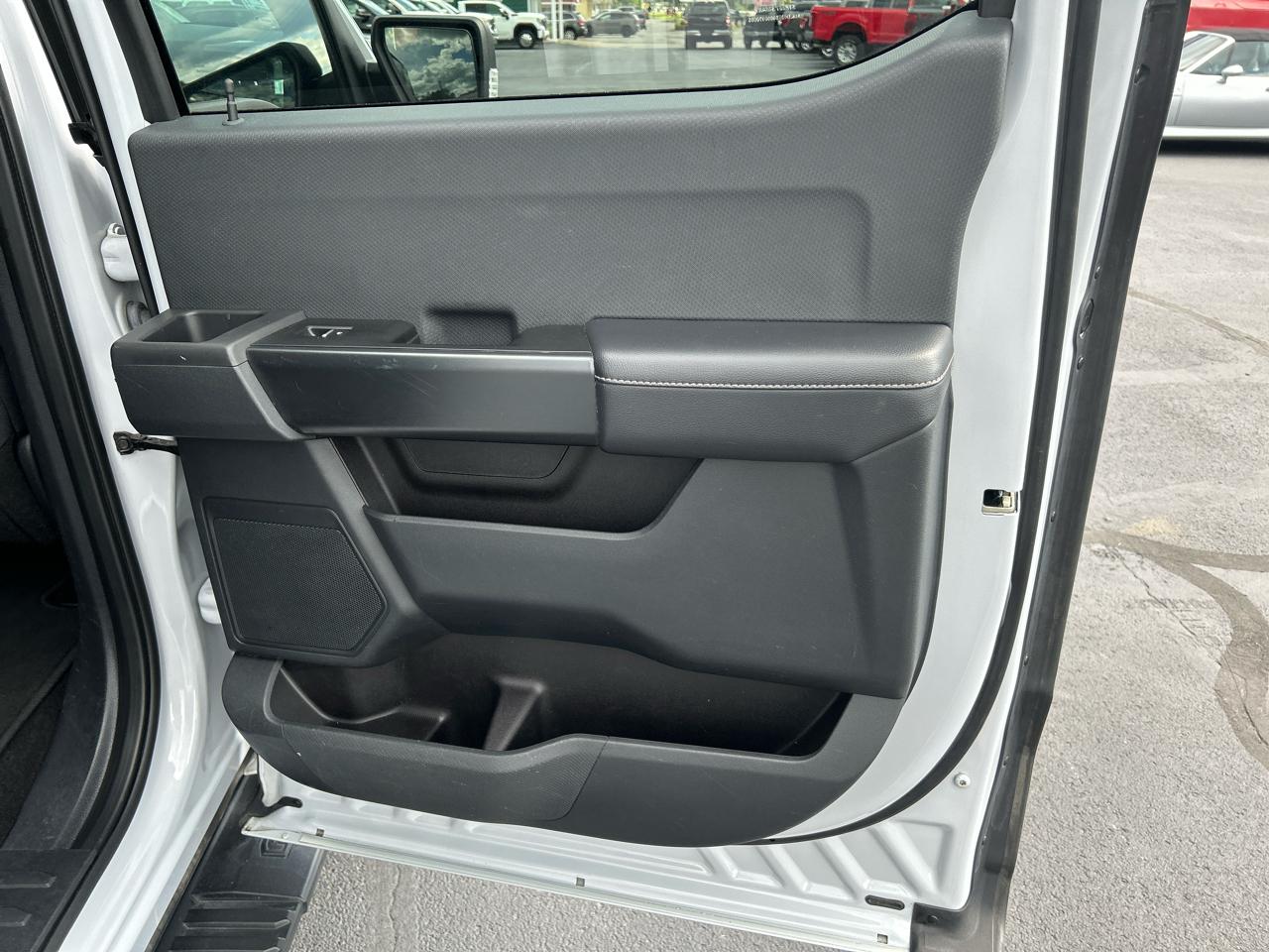 Ford F-150 4WD SuperCrew 145" STX 2021