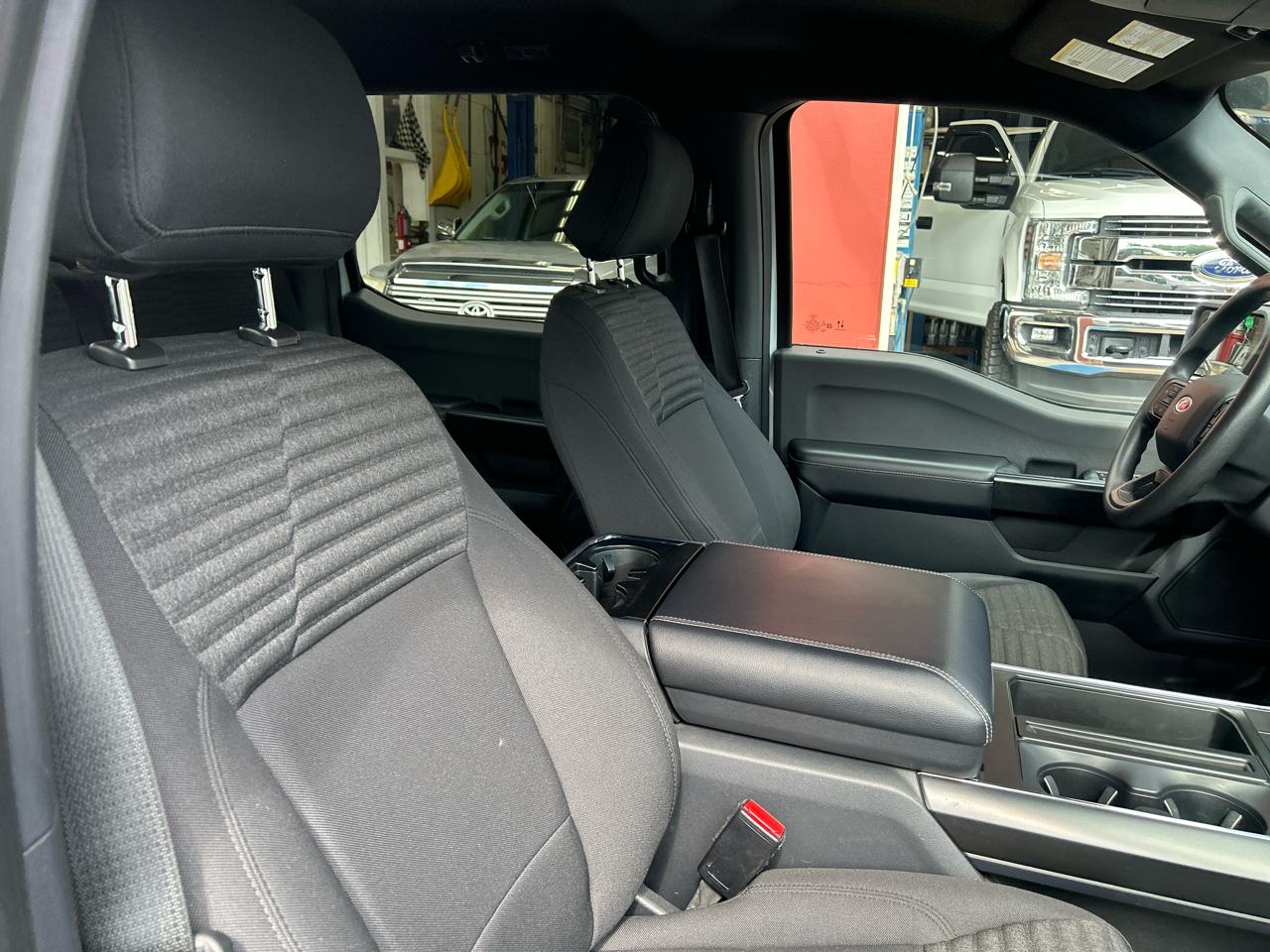 Ford F-150 4WD SuperCrew 145" STX 2021