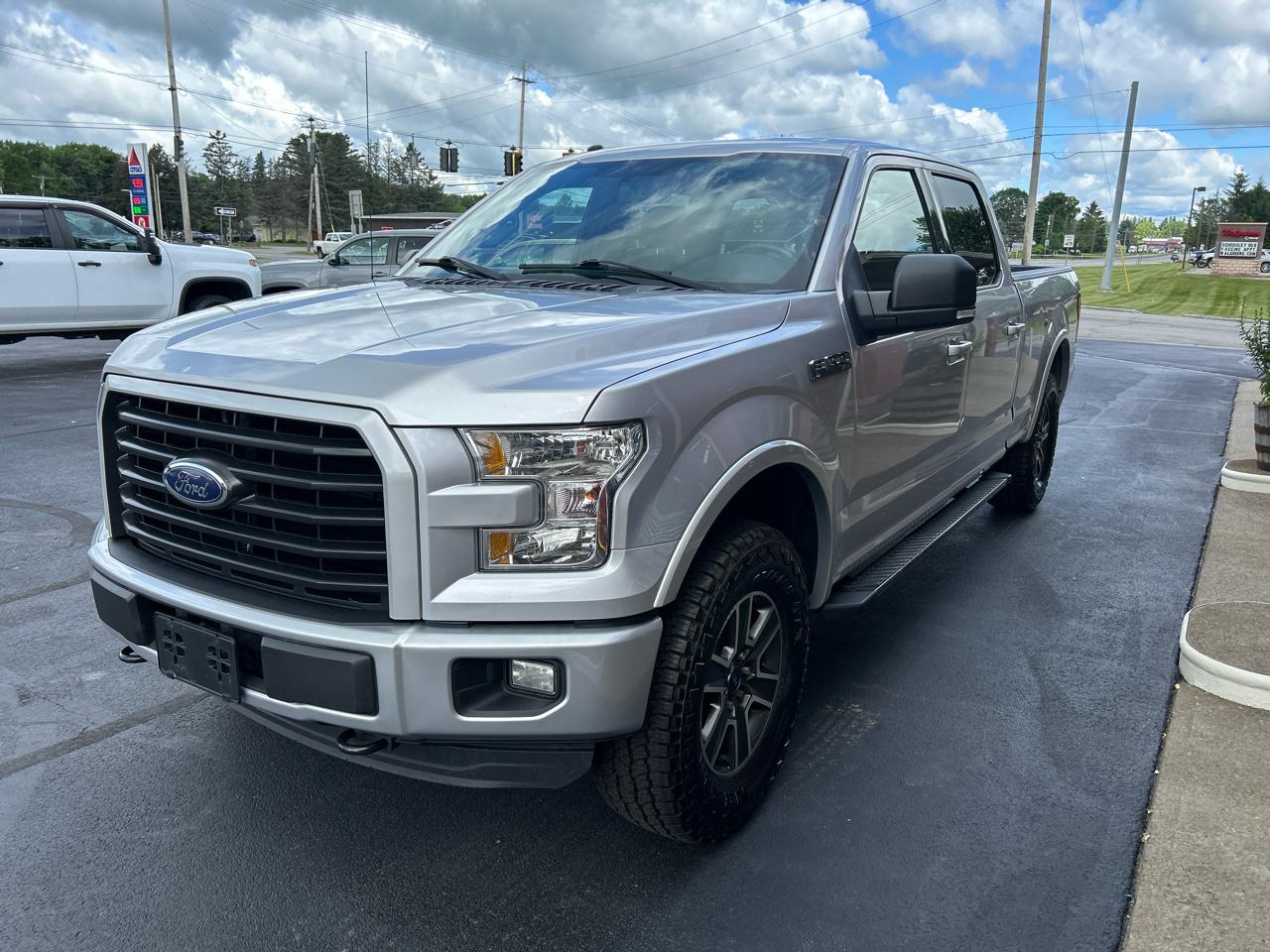 Ford F-150 4WD SuperCrew 145" XLT 2016