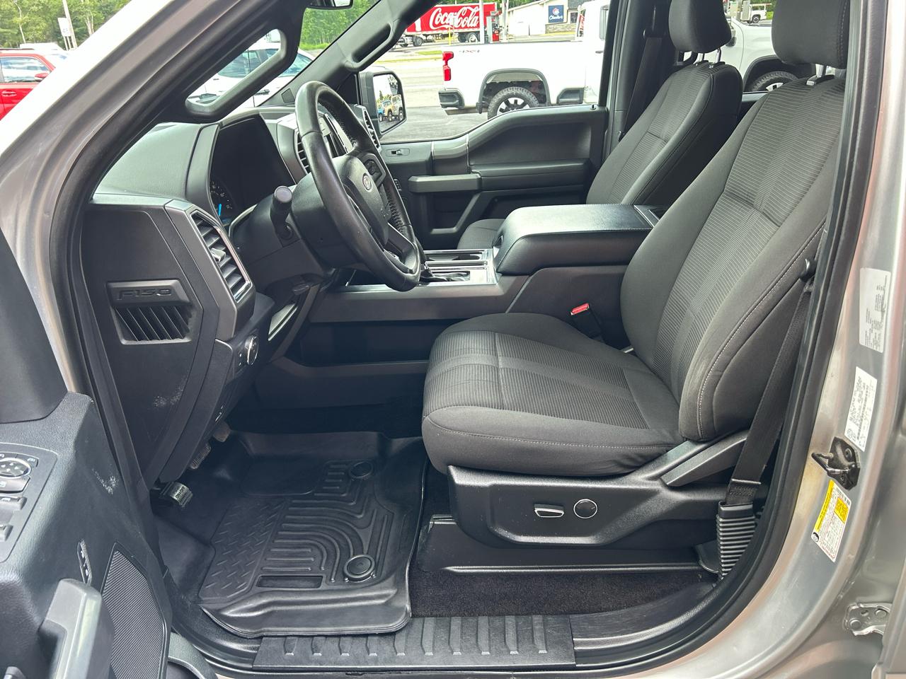 Ford F-150 4WD SuperCrew 145" XLT 2016