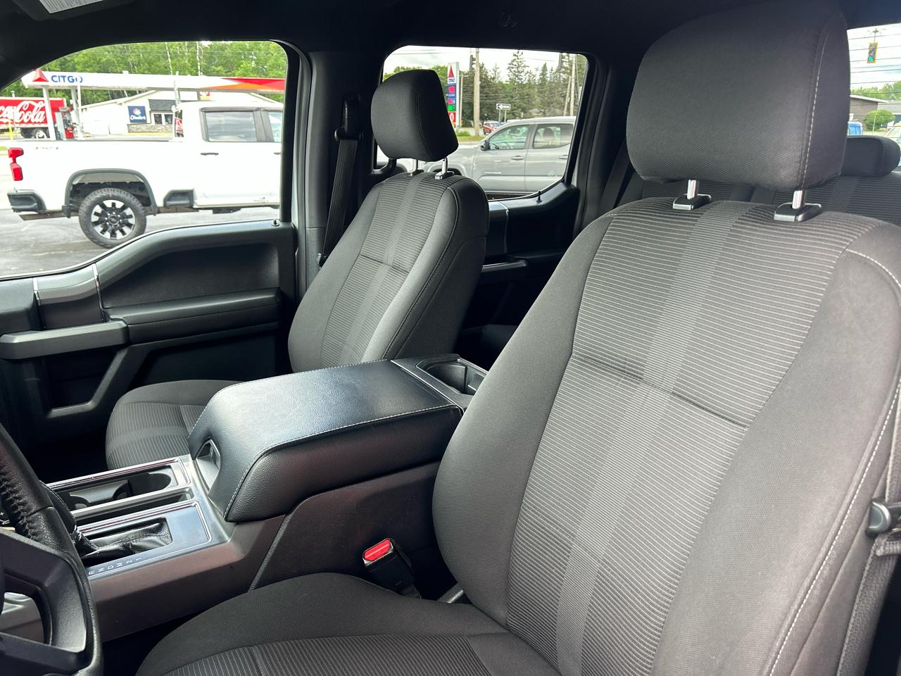 Ford F-150 4WD SuperCrew 145" XLT 2016