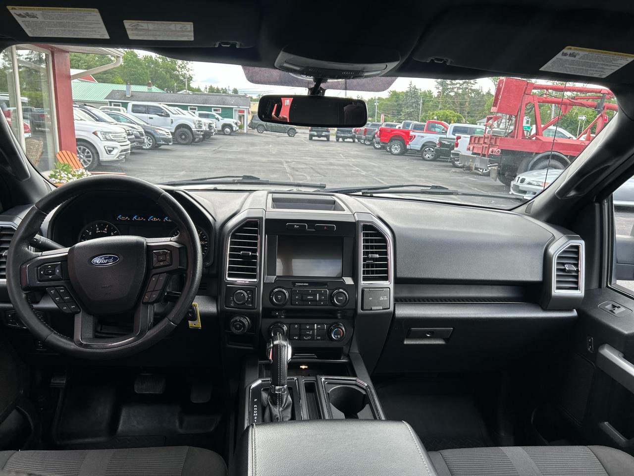 Ford F-150 4WD SuperCrew 145" XLT 2016