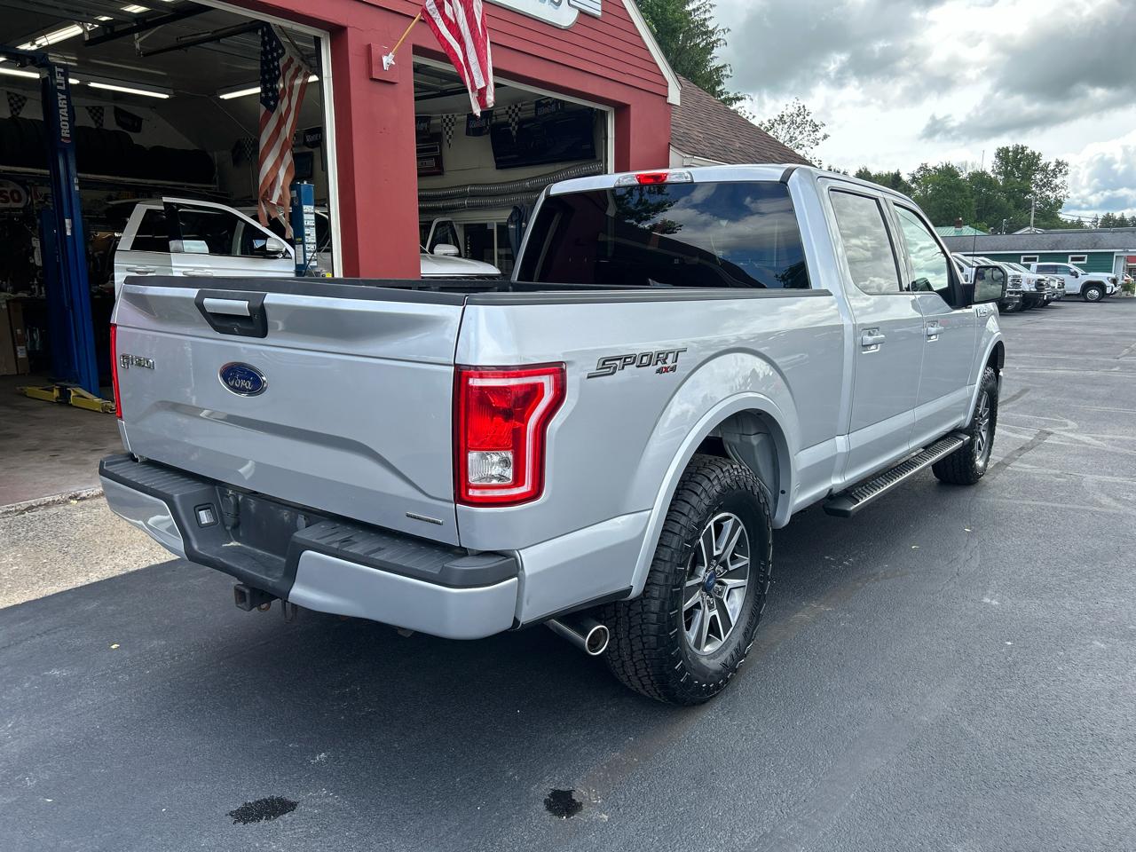 Ford F-150 4WD SuperCrew 145" XLT 2016