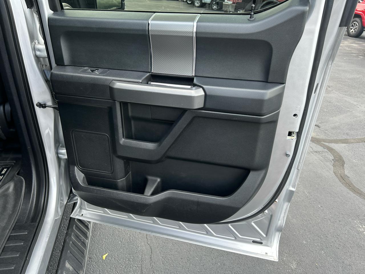 Ford F-150 4WD SuperCrew 145" XLT 2016