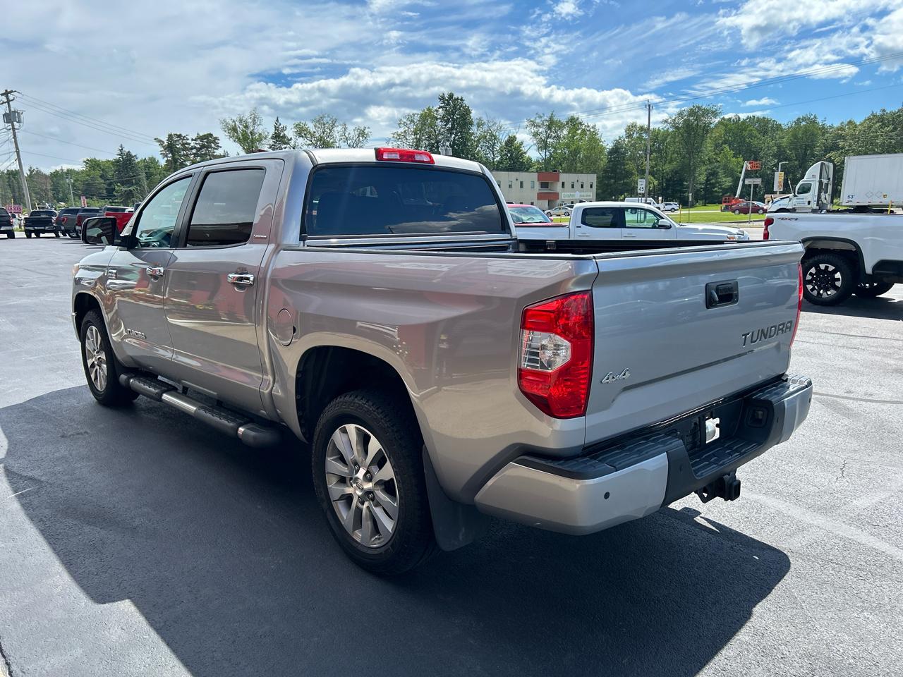 Toyota Tundra 4WD Truck CrewMax 5.7L V8 6-Spd AT LTD (Natl) 2015