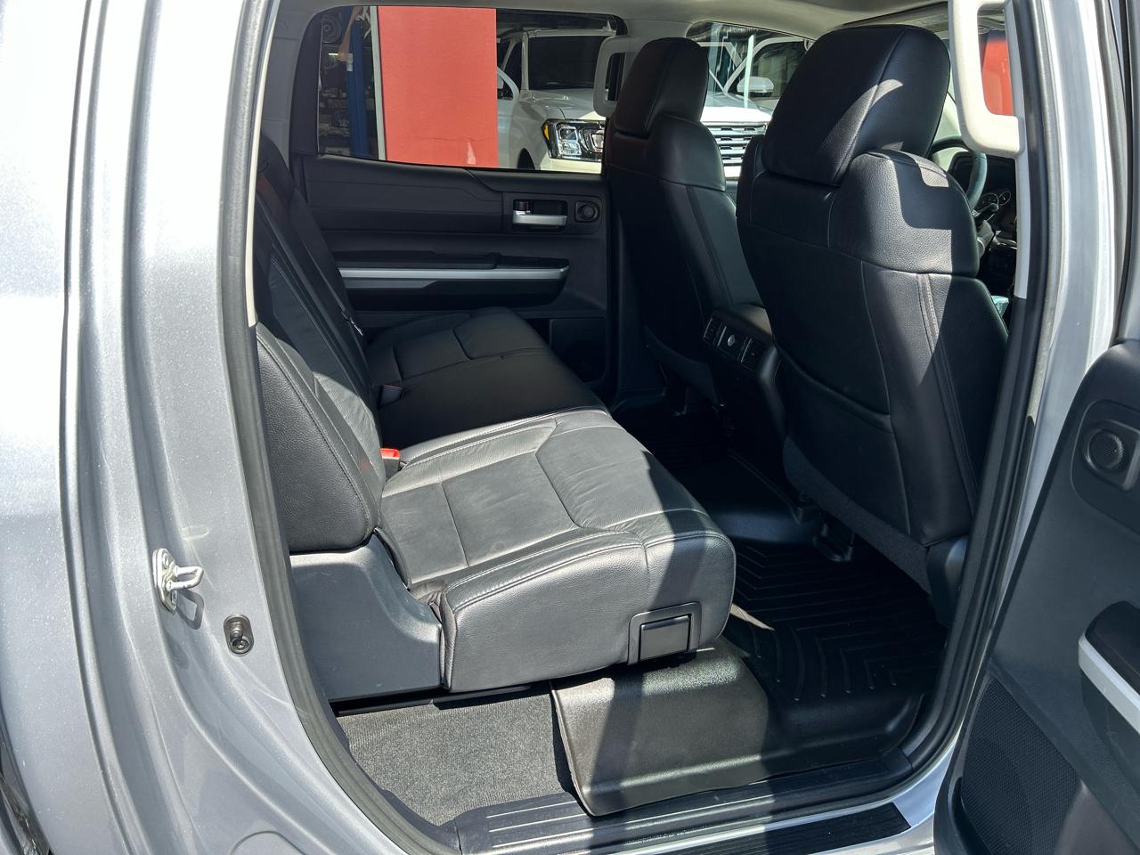 Toyota Tundra 4WD Truck CrewMax 5.7L V8 6-Spd AT LTD (Natl) 2015