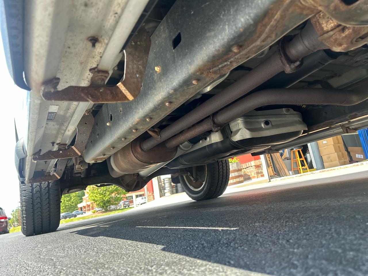 Toyota Tundra 4WD Truck CrewMax 5.7L V8 6-Spd AT LTD (Natl) 2015