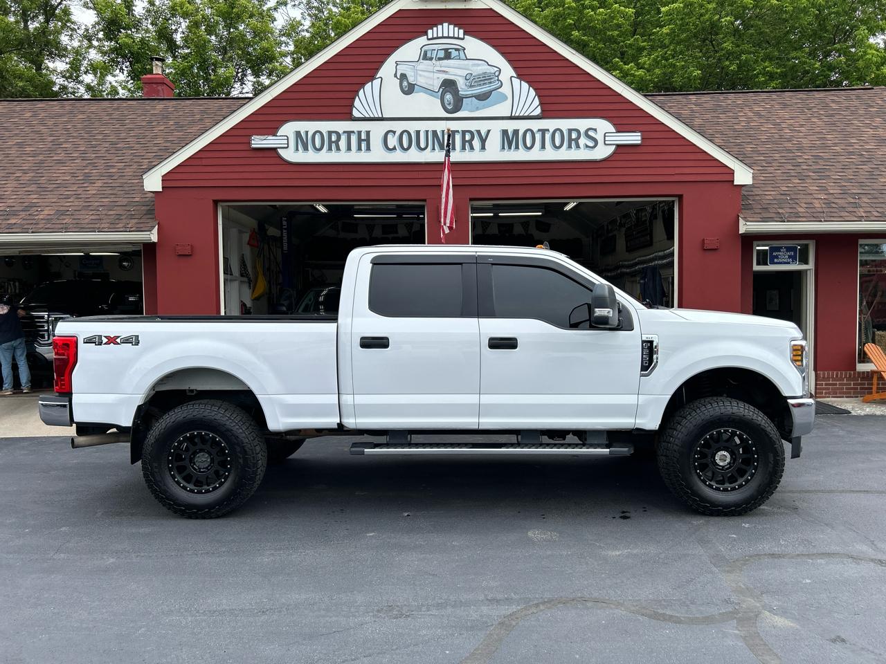Ford Super Duty F-250 SRW 4WD Crew Cab 156" XLT 2019