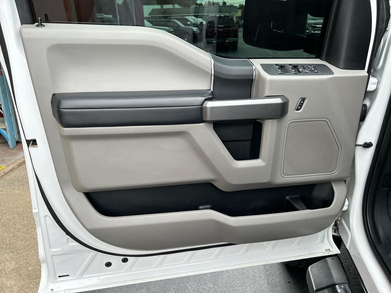 Ford Super Duty F-250 SRW 4WD Crew Cab 156" XLT 2019