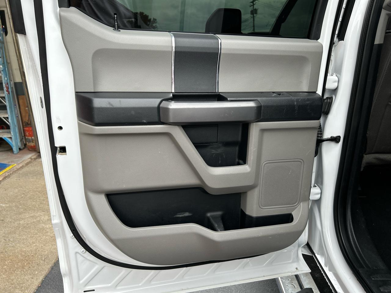 Ford Super Duty F-250 SRW 4WD Crew Cab 156" XLT 2019