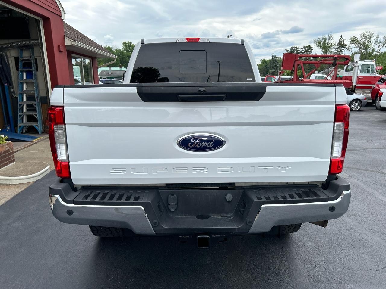 Ford Super Duty F-250 SRW 4WD Crew Cab 156" XLT 2019