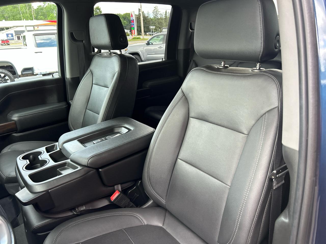 GMC Sierra 2500HD 4WD Crew Cab 159" SLT 2022