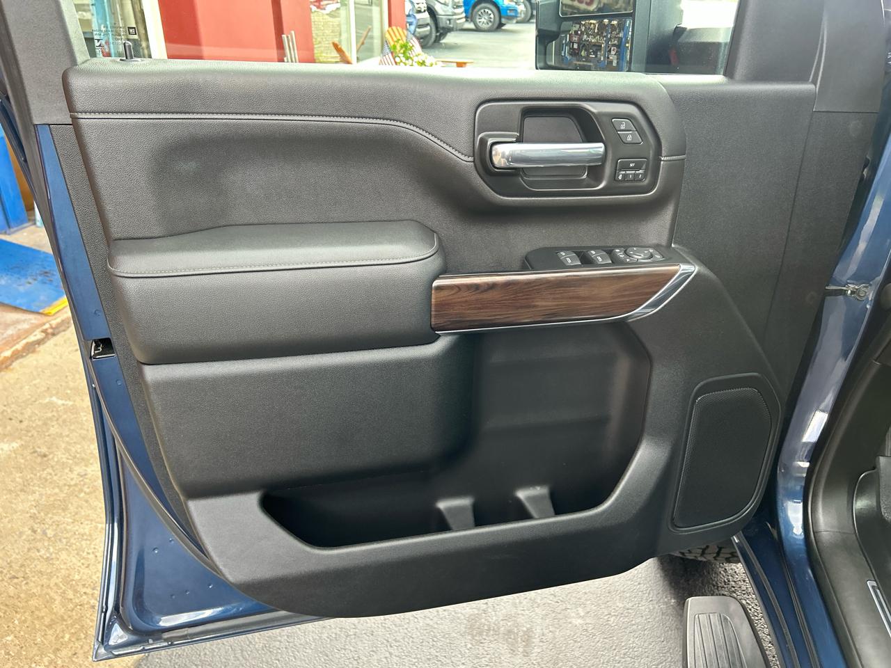 GMC Sierra 2500HD 4WD Crew Cab 159" SLT 2022