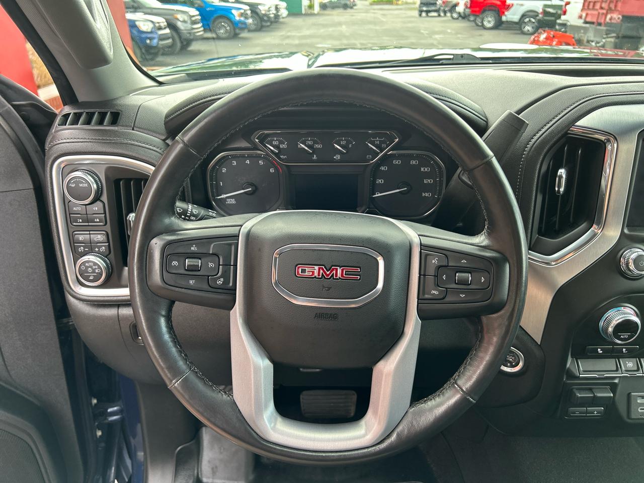 GMC Sierra 2500HD 4WD Crew Cab 159" SLT 2022