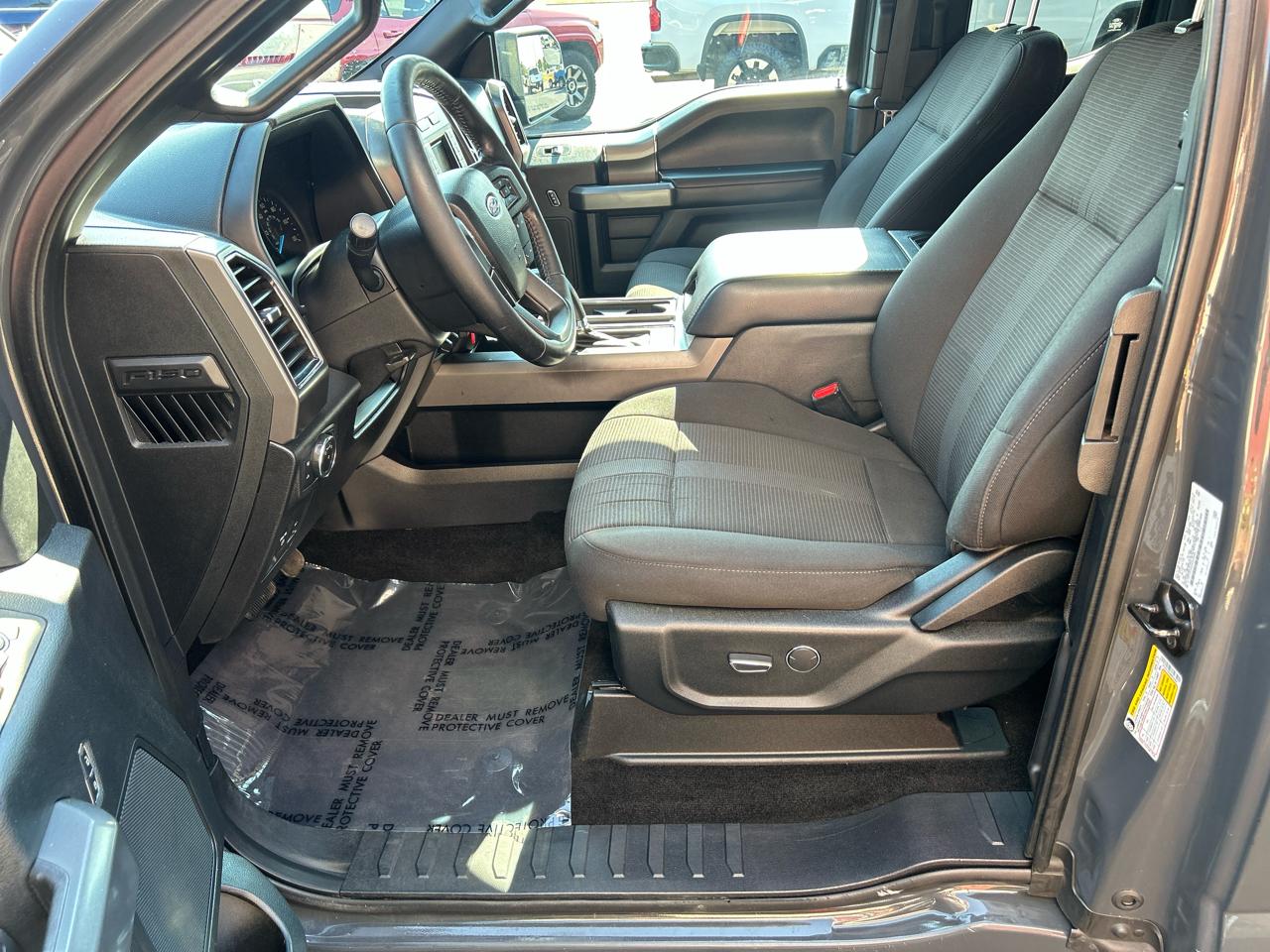 Ford F-150 4WD SuperCab 145" XLT 2017