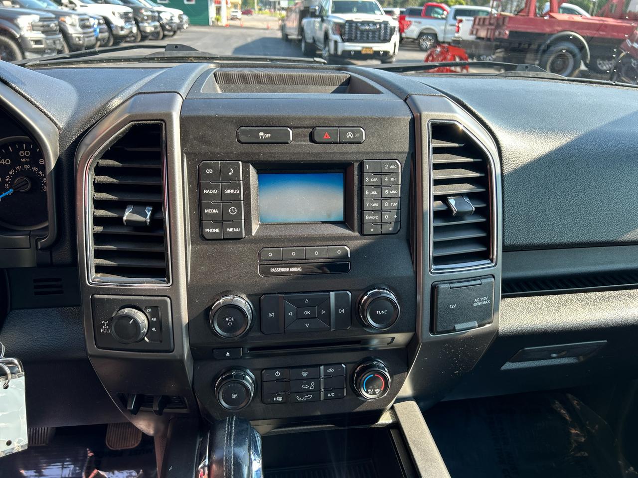 Ford F-150 4WD SuperCab 145" XLT 2017