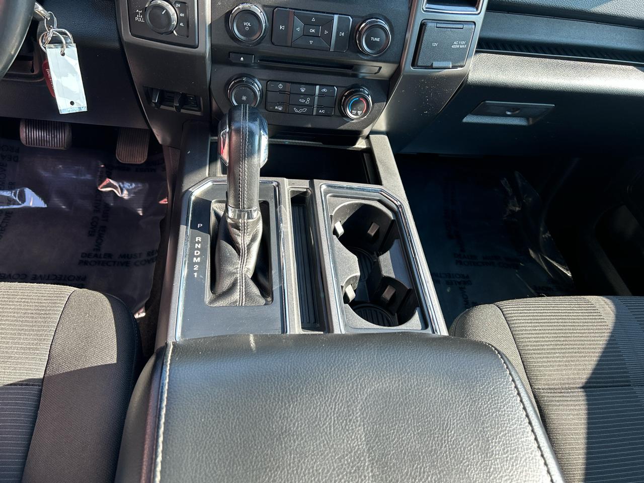 Ford F-150 4WD SuperCab 145" XLT 2017