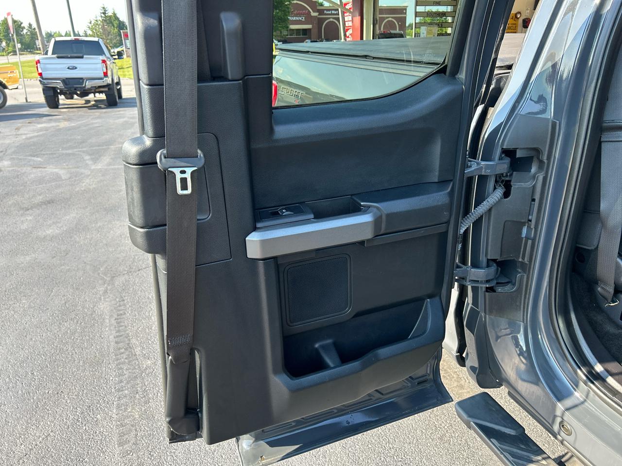 Ford F-150 4WD SuperCab 145" XLT 2017