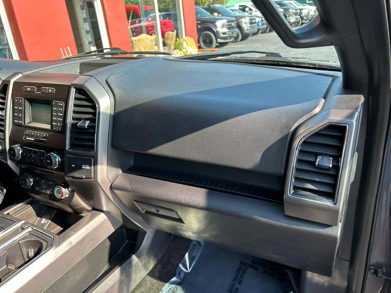 Ford F-150 4WD SuperCab 145" XLT 2017