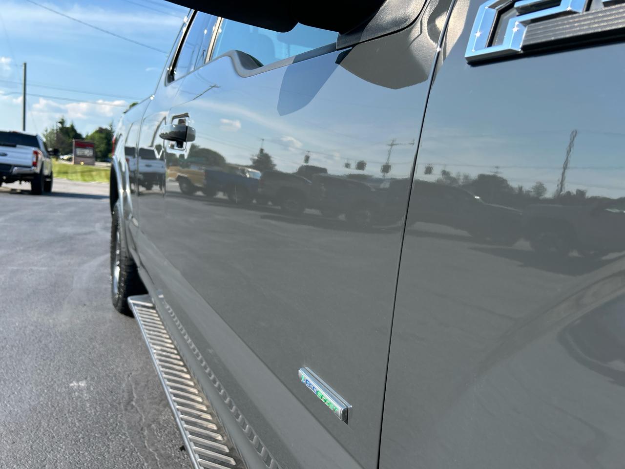 Ford F-150 4WD SuperCab 145" XLT 2017