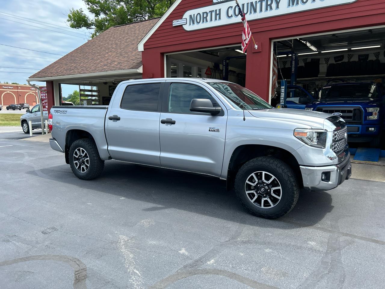 Toyota Tundra 4WD SR5 CrewMax 5.5' Bed 5.7L (Natl) 2018