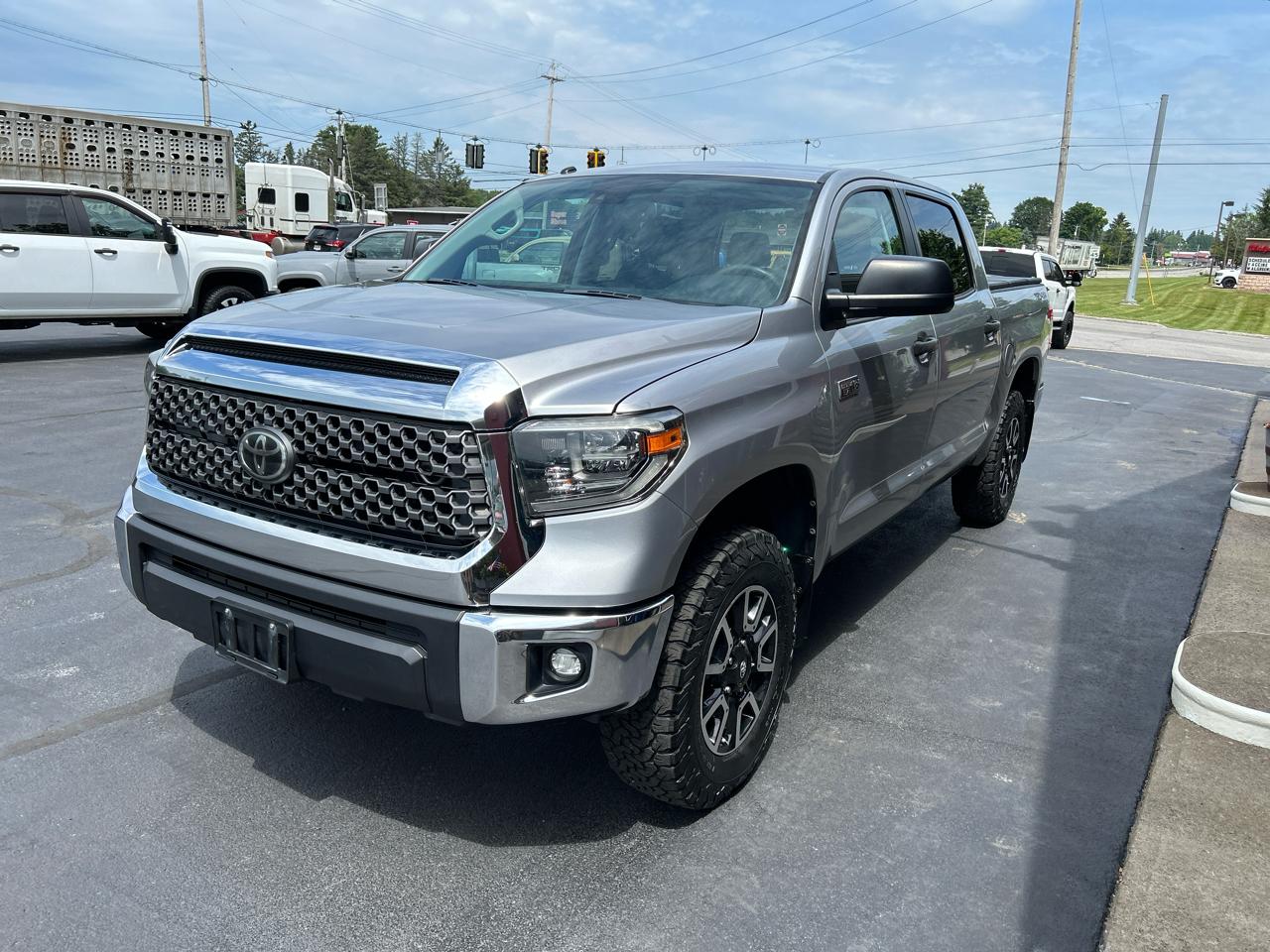 Toyota Tundra 4WD SR5 CrewMax 5.5' Bed 5.7L (Natl) 2018