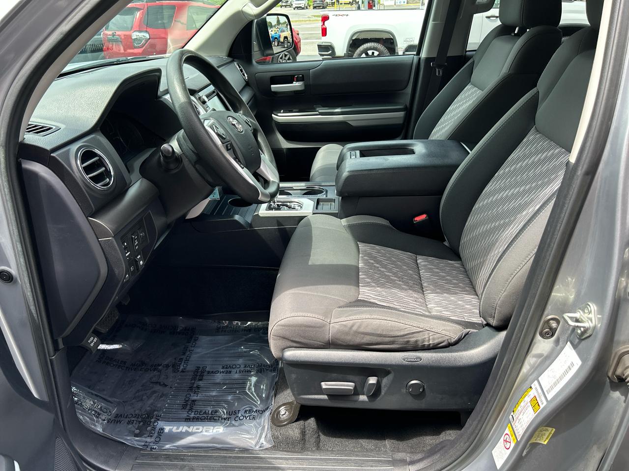 Toyota Tundra 4WD SR5 CrewMax 5.5' Bed 5.7L (Natl) 2018