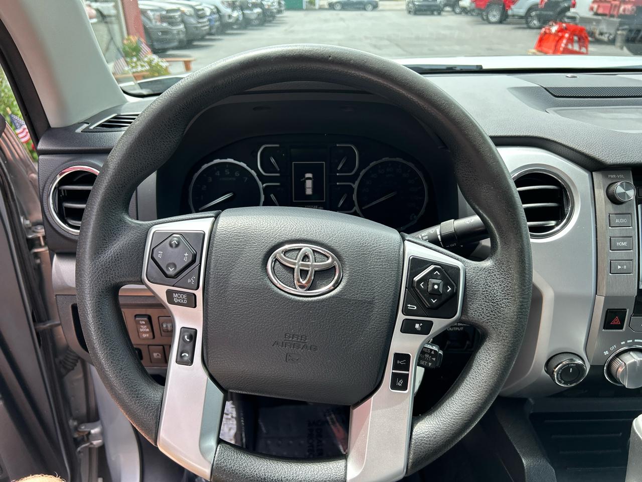 Toyota Tundra 4WD SR5 CrewMax 5.5' Bed 5.7L (Natl) 2018