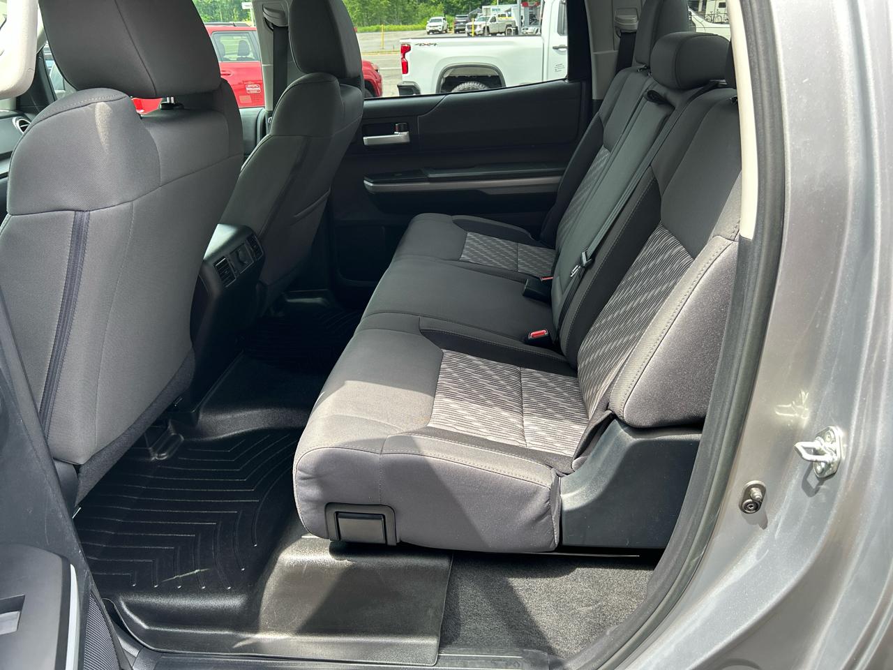 Toyota Tundra 4WD SR5 CrewMax 5.5' Bed 5.7L (Natl) 2018