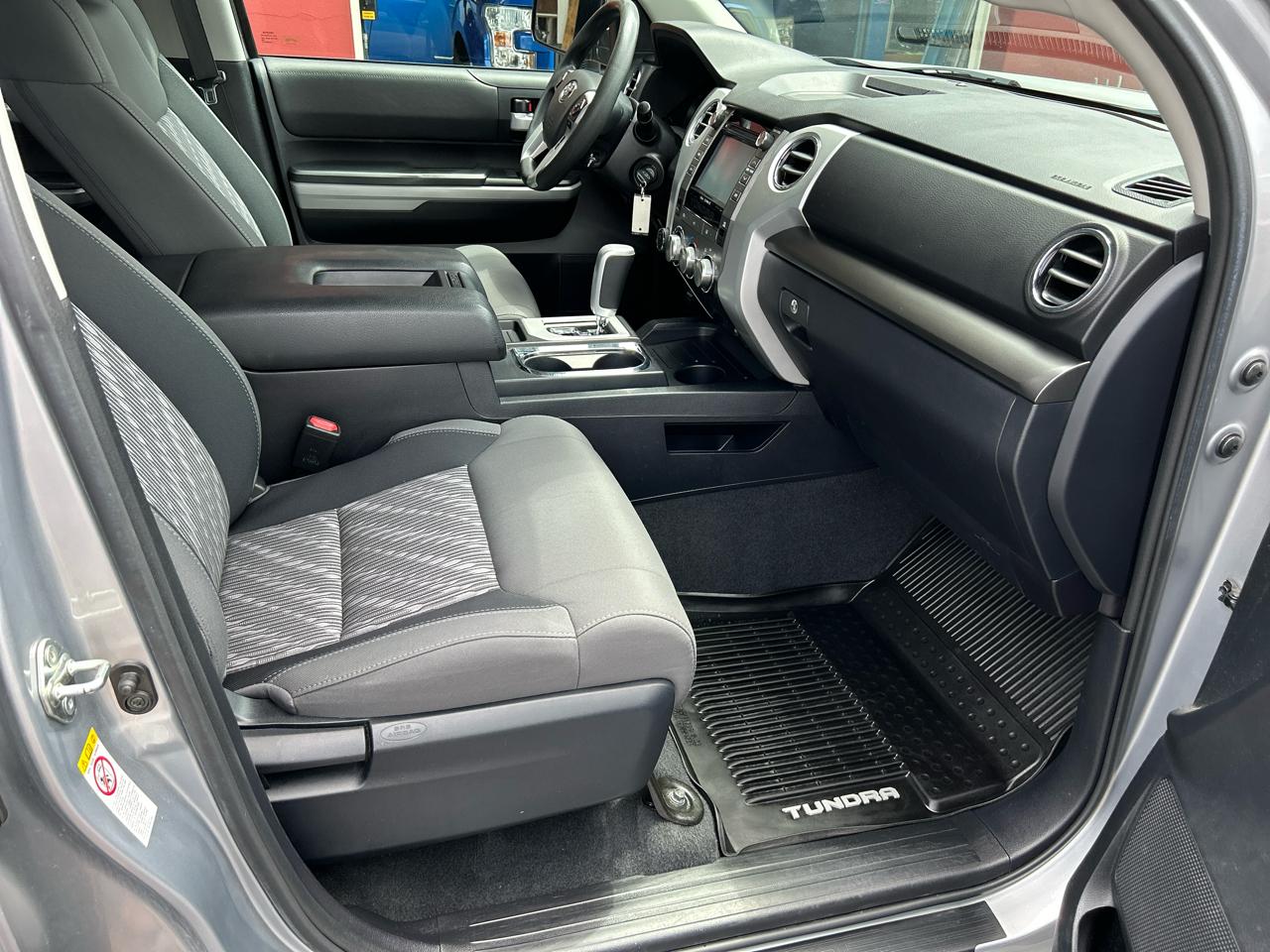 Toyota Tundra 4WD SR5 CrewMax 5.5' Bed 5.7L (Natl) 2018