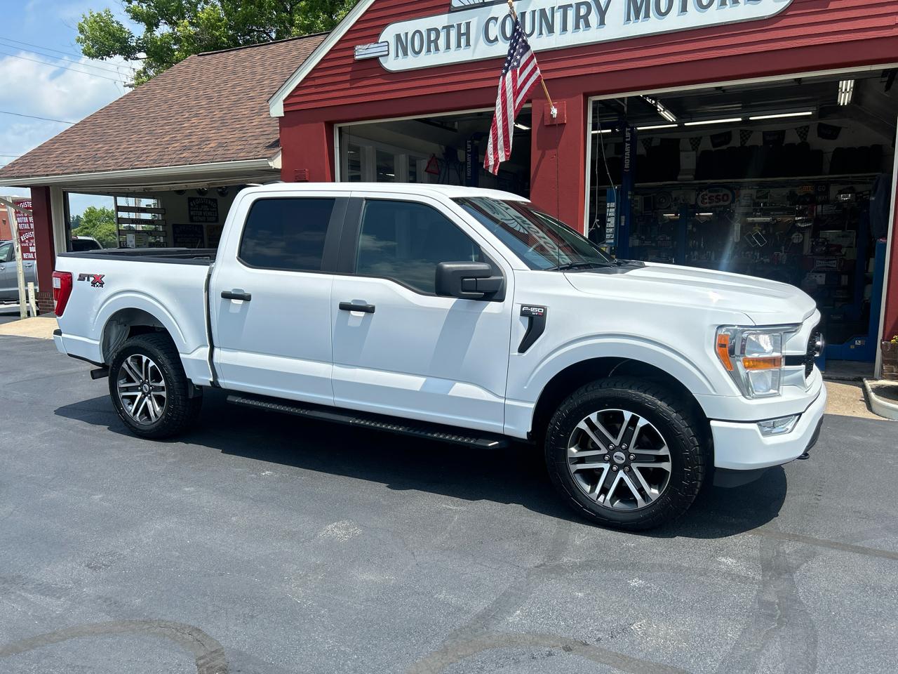Ford F-150 4WD SuperCrew 145" STX 2021