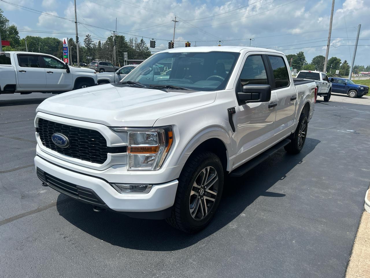 Ford F-150 4WD SuperCrew 145" STX 2021