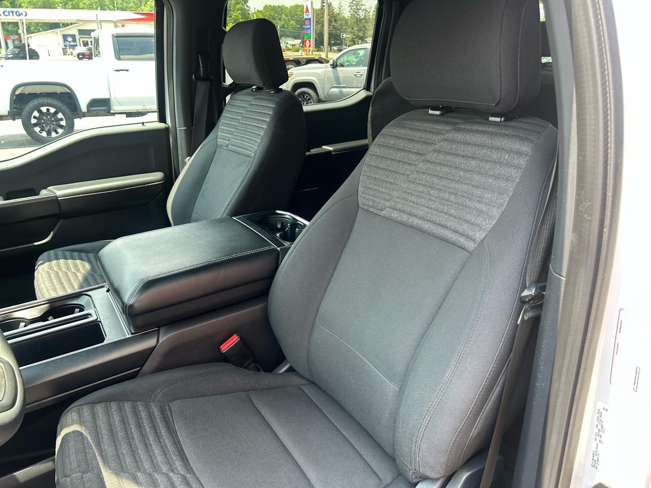 Ford F-150 4WD SuperCrew 145" STX 2021