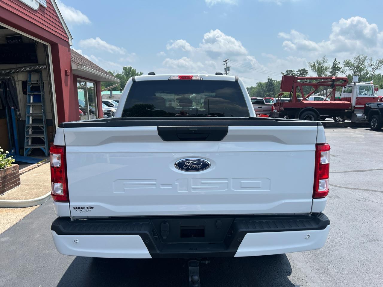 Ford F-150 4WD SuperCrew 145" STX 2021