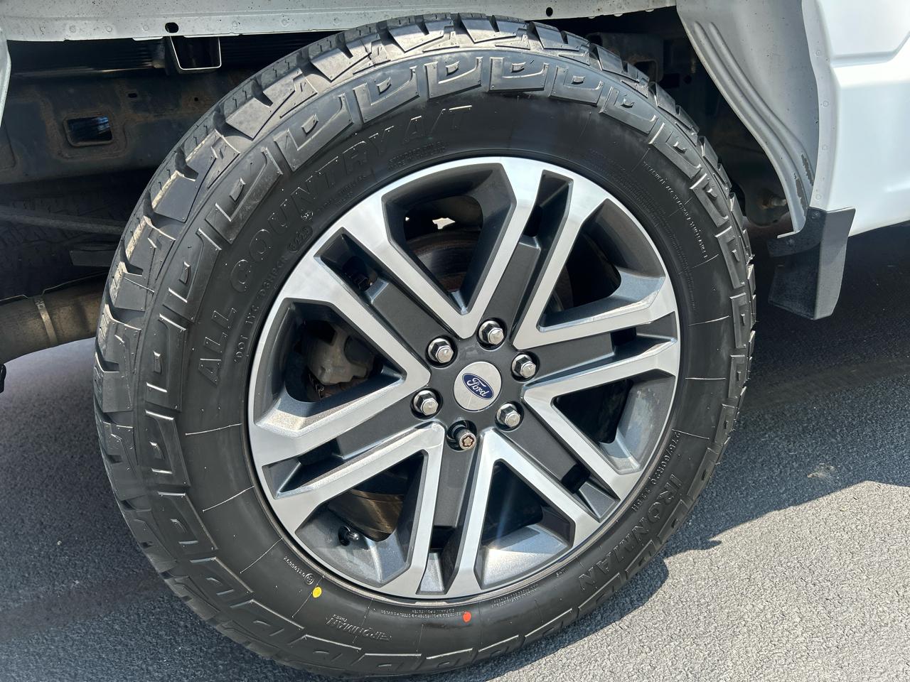 Ford F-150 4WD SuperCrew 145" STX 2021