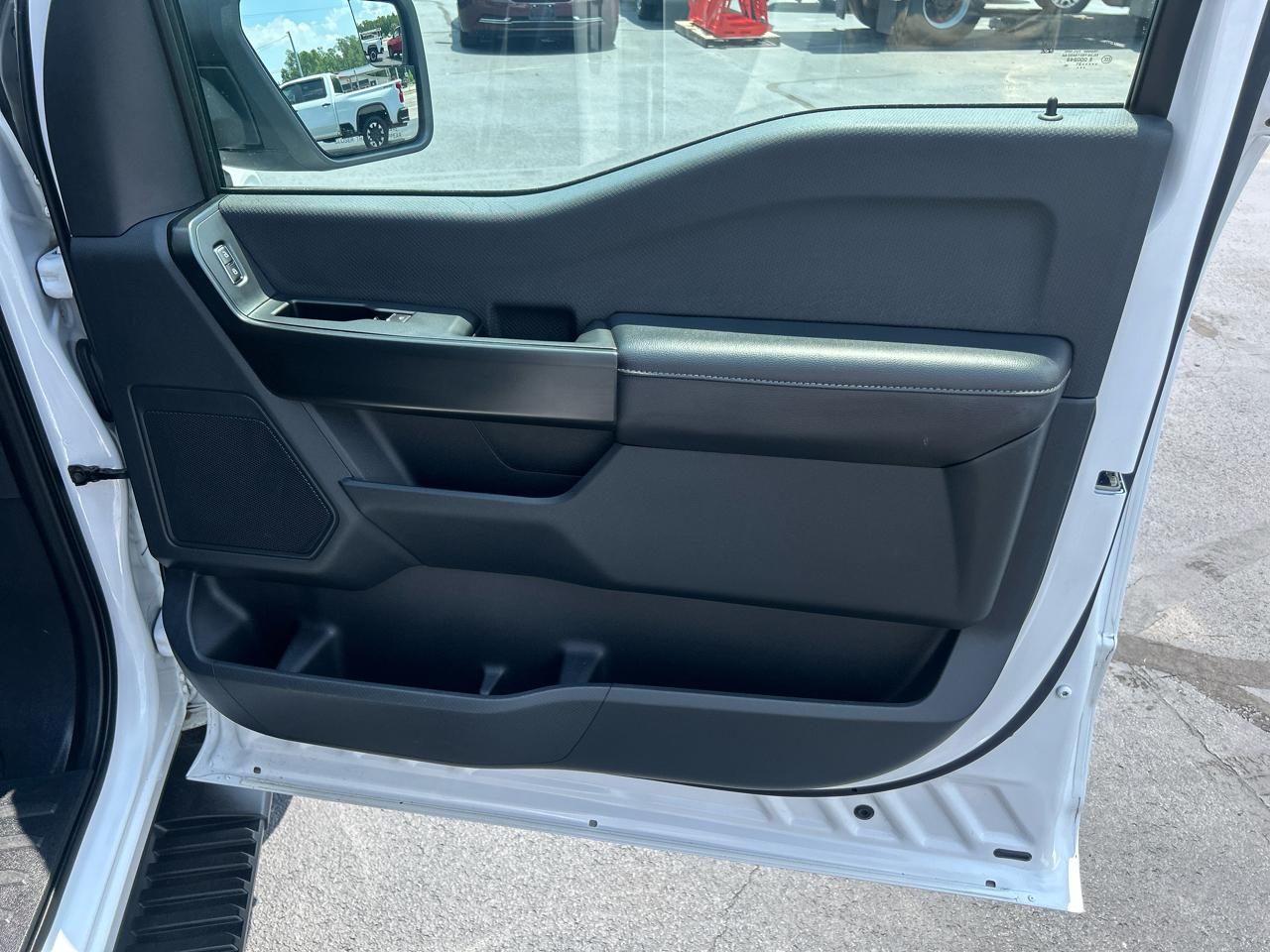 Ford F-150 4WD SuperCrew 145" STX 2021