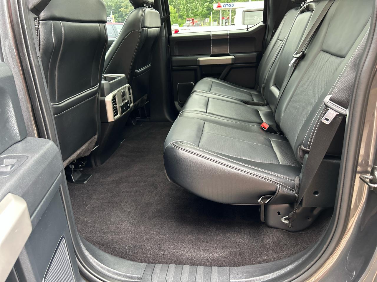 Ford F-150 4WD SuperCrew 145" Lariat 2019