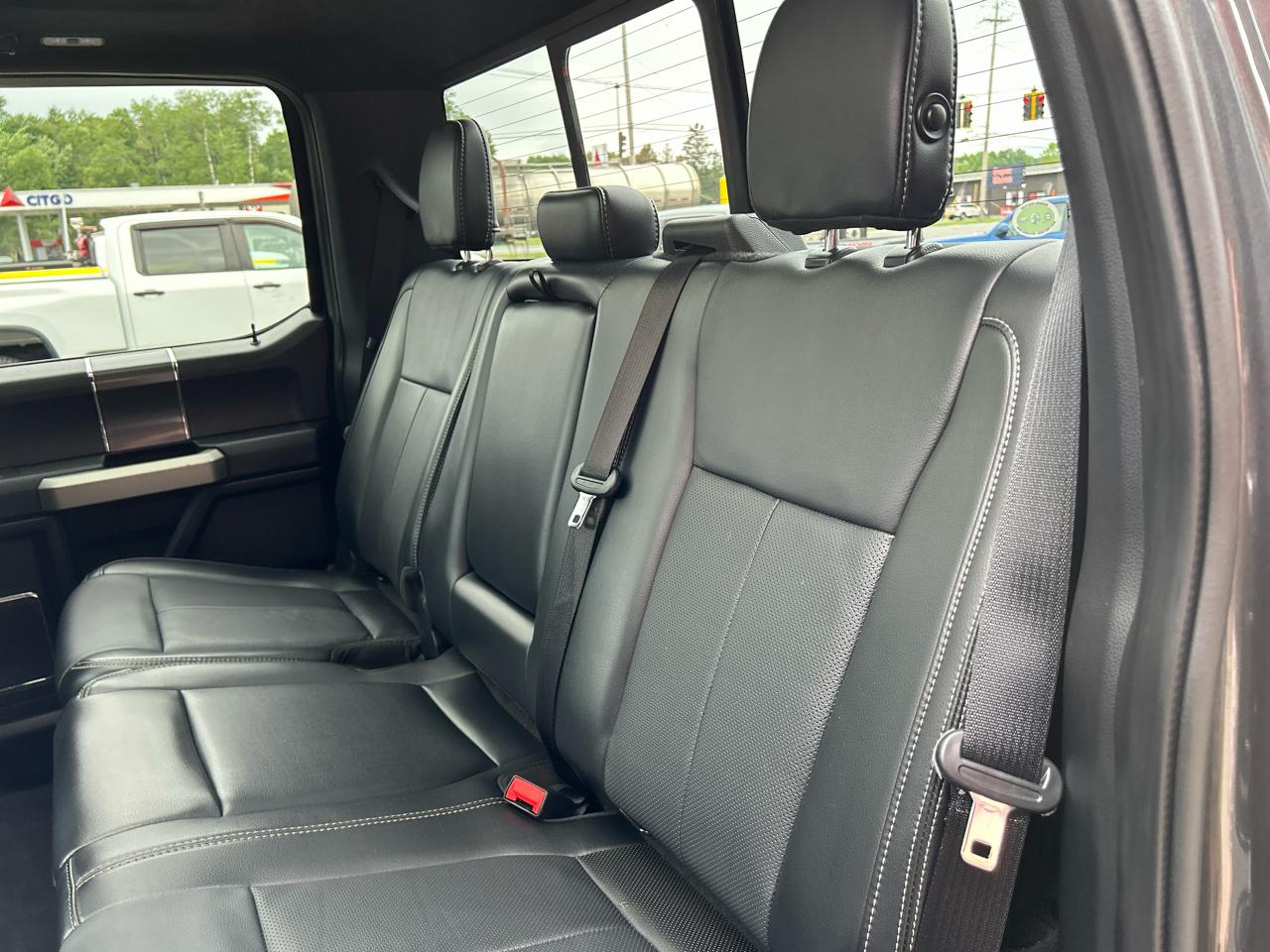 Ford F-150 4WD SuperCrew 145" Lariat 2019