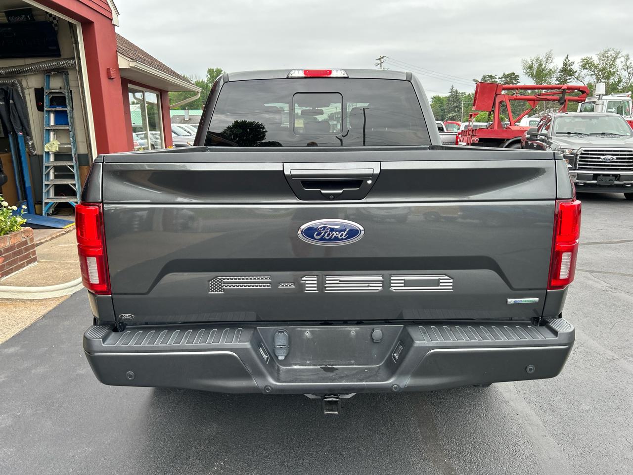 Ford F-150 4WD SuperCrew 145" Lariat 2019