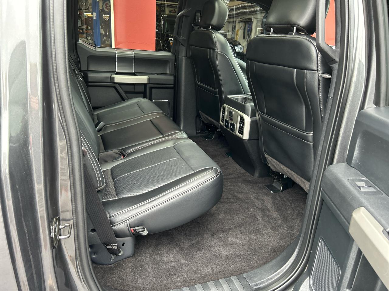 Ford F-150 4WD SuperCrew 145" Lariat 2019